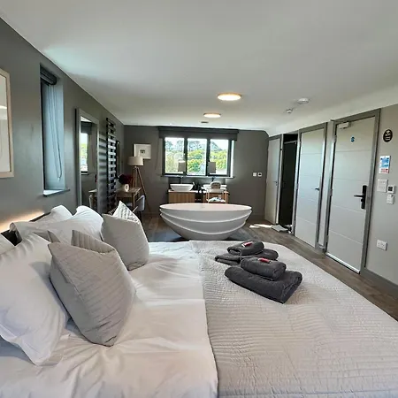 Uno Carbis Bay - Luxury Serviced Accommodation Exterior photo